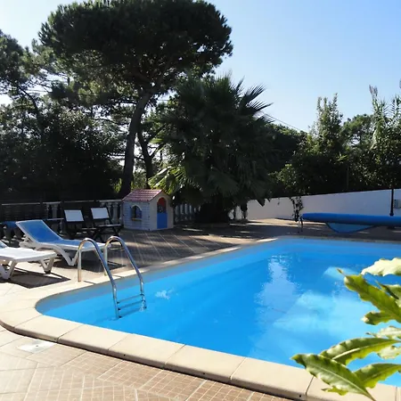 Schoenes In Mit Privatem Pool By Interhome Prázdninový dům Colares