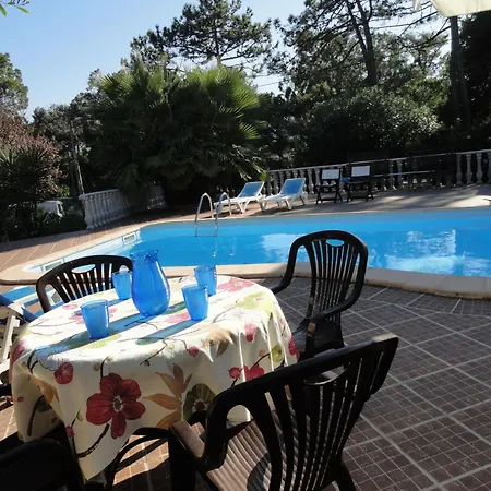 Schoenes In Mit Privatem Pool By Interhome Prázdninový dům Colares