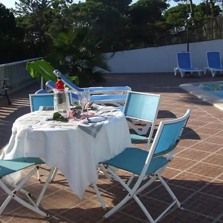 Schoenes In Mit Privatem Pool By Interhome Colares