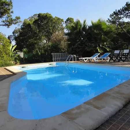 Schoenes In Mit Privatem Pool By Interhome Colares