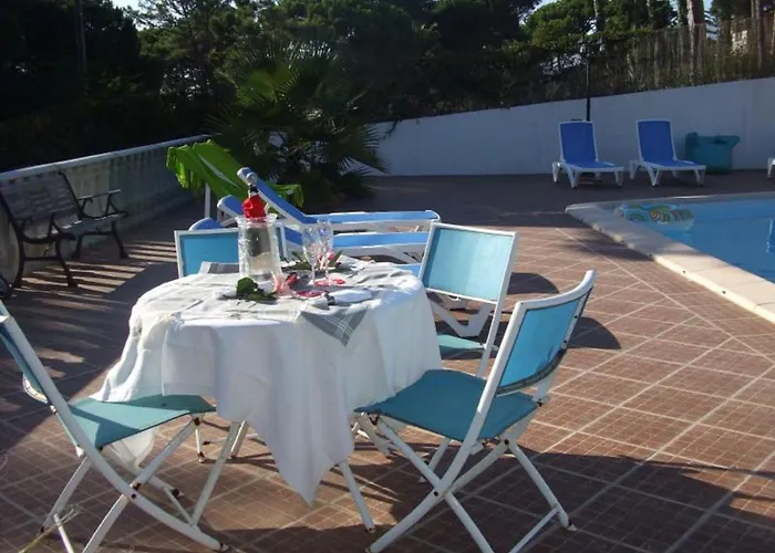Schoenes In Mit Privatem Pool By Interhome Colares