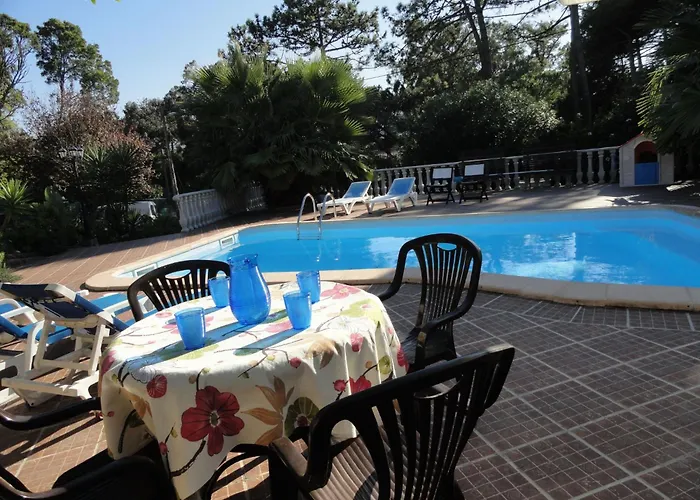 Schoenes In Mit Privatem Pool By Interhome Dom wakacyjny Colares