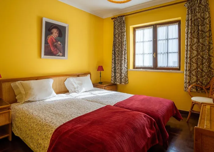 Dom wakacyjny Schoenes In Mit Privatem Pool By Interhome Colares